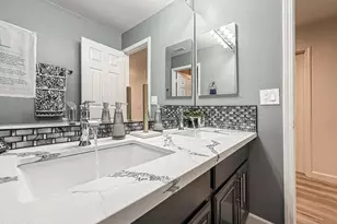 215 Southcrest Pl, Simi Valley, CA 93065 - Photo 45