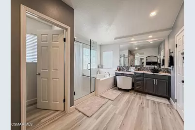 215 Southcrest Place, Simi Valley, CA 93065 - Photo 47