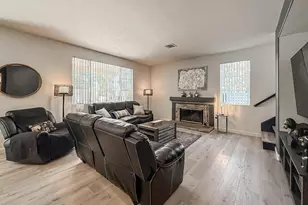 215 Southcrest Pl, Simi Valley, CA 93065 - Photo 11