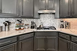 215 Southcrest Pl, Simi Valley, CA 93065 - Photo 17