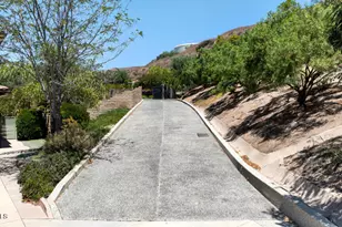 3129 Milestone Ave, Simi Valley, CA 93065 - Photo 85