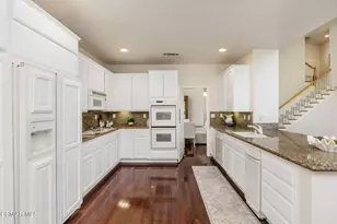 185 Jaycroft Ct, Lake Sherwood, CA 91361 - Photo 7