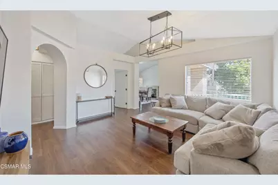 275 Ridgeton Lane #B, Simi Valley, CA 93065 - Photo 9