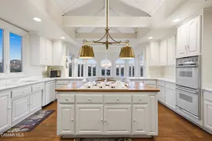1673 Crown Ridge Ct, Westlake Village, CA 91362 - Photo 21