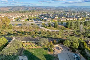 13854 Saddleback Dr, Moorpark, CA 93021 - Photo 7