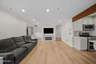 30729 Lakefront Dr, Agoura Hills, CA 91301 - Photo 23