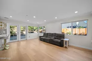 30729 Lakefront Dr, Agoura Hills, CA 91301 - Photo 25