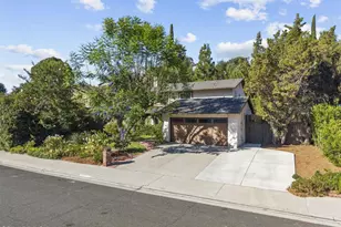 30729 Lakefront Dr, Agoura Hills, CA 91301 - Photo 15