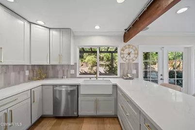 30729 Lakefront Drive, Agoura Hills, CA 91301 - Photo 33