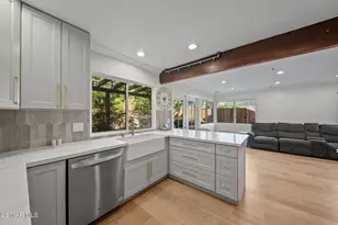 30729 Lakefront Dr, Agoura Hills, CA 91301 - Photo 27