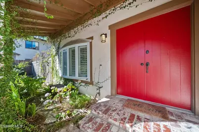 30729 Lakefront Drive, Agoura Hills, CA 91301 - Photo 13