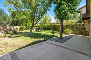 335 Medea Creek Ln, Oak Park, CA 91377 - Photo 37