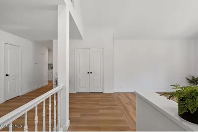 335 Medea Creek Lane, Oak Park, CA 91377 - Photo 7