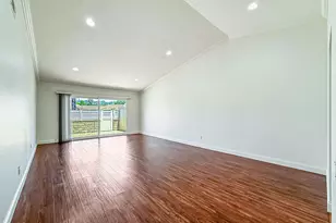 42203 Village 42, Camarillo, CA 93012 - Photo 5