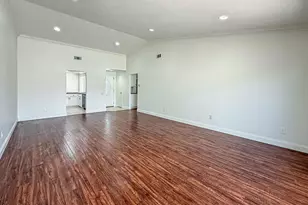 42203 Village 42, Camarillo, CA 93012 - Photo 7