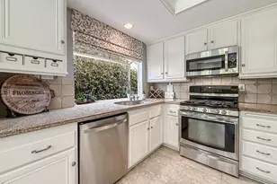 657 Galloping Hill Rd, Simi Valley, CA 93065 - Photo 23