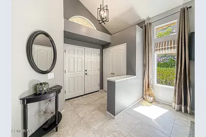 657 Galloping Hill Road, Simi Valley, CA 93065 - Photo 9