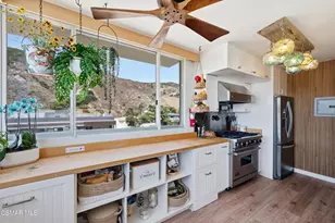 22548 Pacific Coast Hwy, Malibu, CA 90265 - Photo 11