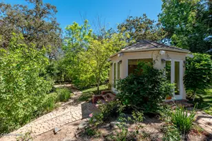 1719 Schoolhouse Cir, Westlake Village, CA 91362 - Photo 41