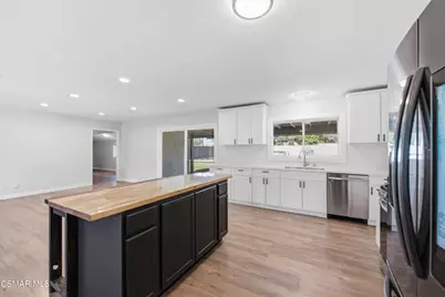 3055 Waco Avenue, Simi Valley, CA 93063 - Photo 11