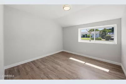 3055 Waco Avenue, Simi Valley, CA 93063 - Photo 21