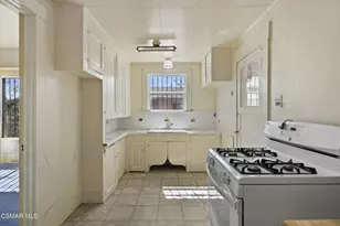 3627 Flower St, Huntington Park, CA 90255 - Photo 9