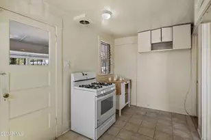 3627 Flower St, Huntington Park, CA 90255 - Photo 13