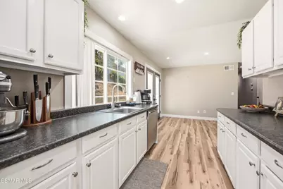 6395 Keystone Street, Simi Valley, CA 93063 - Photo 15