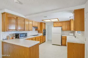 788 Boxthorn Ave, Newbury Park, CA 91320 - Photo 5