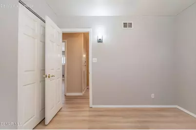 3217 Hamlin Avenue, Simi Valley, CA 93063 - Photo 37