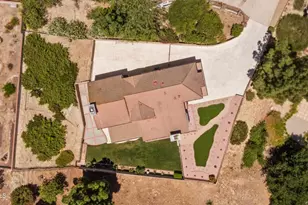 27540 Freetown Ln, Agoura Hills, CA 91301 - Photo 53