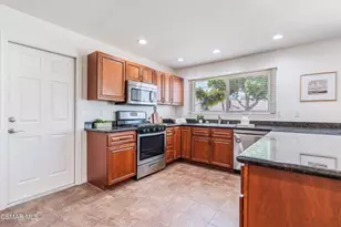 2037 Stanford Dr, Simi Valley, CA 93065 - Photo 3