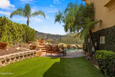 3170 Heavenly Ridge Street, Thousand Oaks, CA 91362 - Photo 9