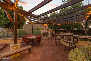 3170 Heavenly Ridge St, Thousand Oaks, CA 91362 - Photo 13