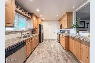 1249 Gibson Avenue, Simi Valley, CA 93065 - Photo 7