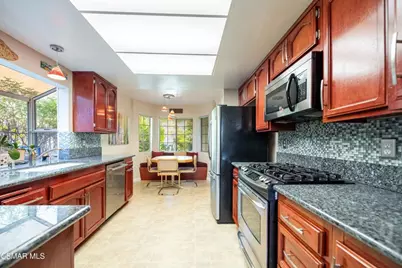 19602 Eagle Ridge Lane, Porter Ranch, CA 91326 - Photo 13