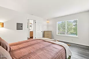 365 Burchett St, Glendale, CA 91203 - Photo 21
