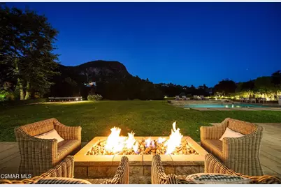 2116 Shadow Creek Drive, Agoura Hills, CA 91301 - Photo 11