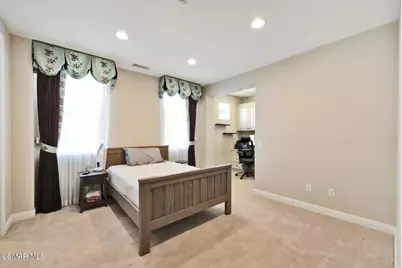 3916 Eagle Flight Drive, Simi Valley, CA 93065 - Photo 21