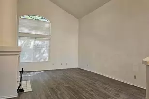 2752 Annandale Ln, Simi Valley, CA 93063 - Photo 3