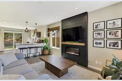 4330 Woodglen Drive, Moorpark, CA 93021 - Photo 5