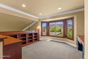5755 Willowtree Dr, Agoura Hills, CA 91301 - Photo 31