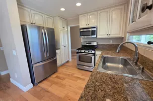 208 Calle Tamega, Camarillo, CA 93012 - Photo 11