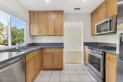2016 Riverbirch Drive, Simi Valley, CA 93063 - Photo 11
