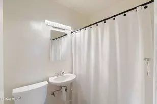 1130 N Maple St, Burbank, CA 91505 - Photo 27