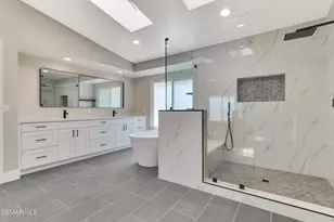 260 Goldenwood Cir, Simi Valley, CA 93065 - Photo 39