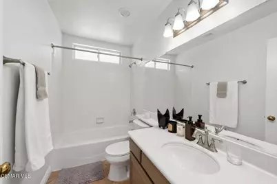 1715 Empty Saddle Road, Simi Valley, CA 93063 - Photo 23