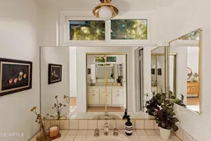 5911 Hanna Ave, Woodland Hills, CA 91367 - Photo 17