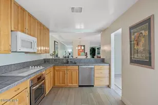 32040 Waterside Ln, Westlake Village, CA 91361 - Photo 13