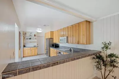 32040 Waterside Lane, Westlake Village, CA 91361 - Photo 11